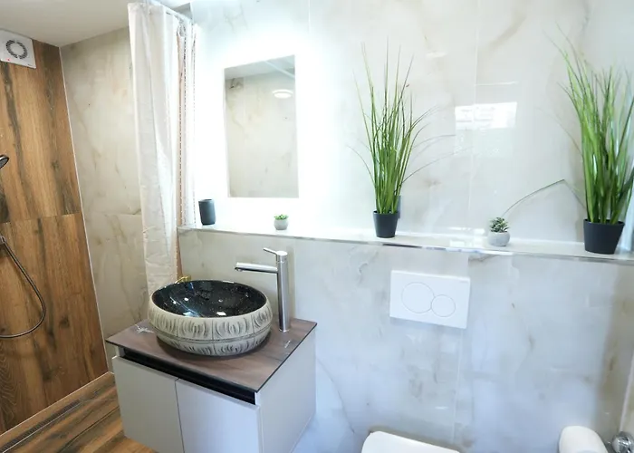 Luxury - Ia - Modern & Elegant ノイヴィート